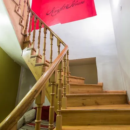 Hostel The Knight House *