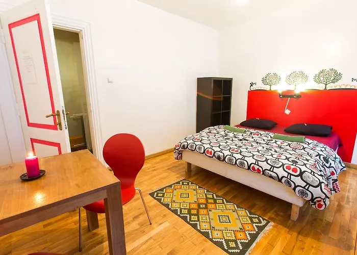 Хостел The Knight House *